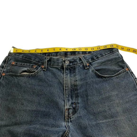 Levi's Straight Leg 34 x 32 Blue Light Medium  Wash Jeans - Picture 10 of 10